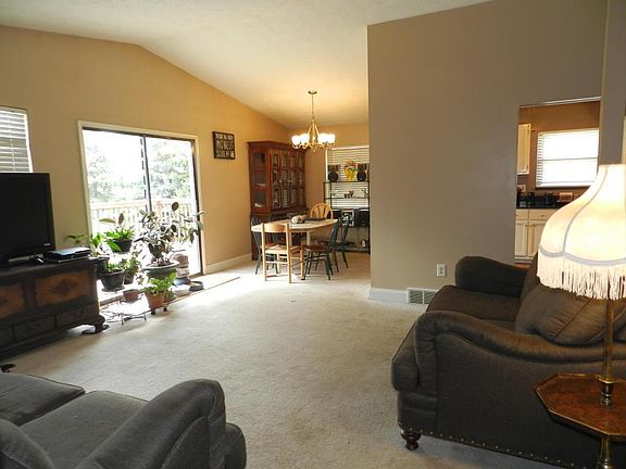 2nd image of 3441 Merrydawn Dr