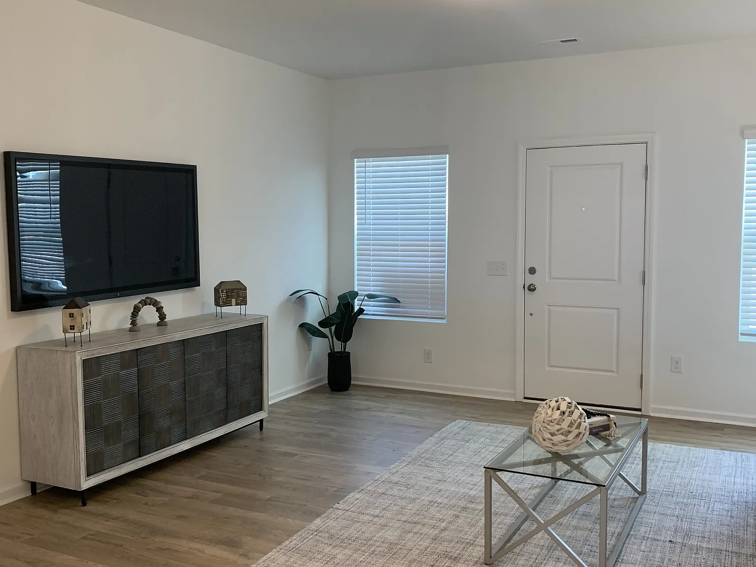 Bayshore Townhomes - 230 Banbury Ln - 63 — Photo 3