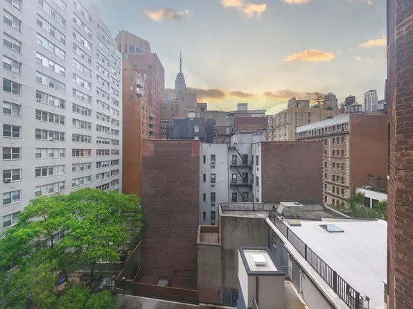 166 East 35th Street 9A image 32 of 32