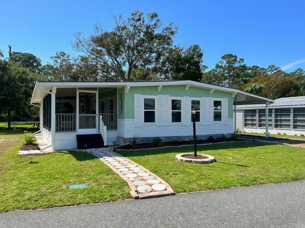54 Pelican Dr, New Smyrna Beach, FL 32168