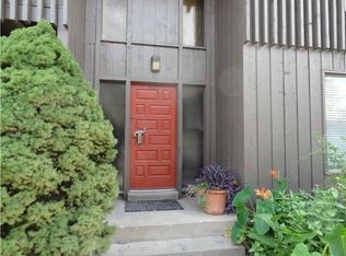 427 W 104th St APT D, Kansas City, MO 64114