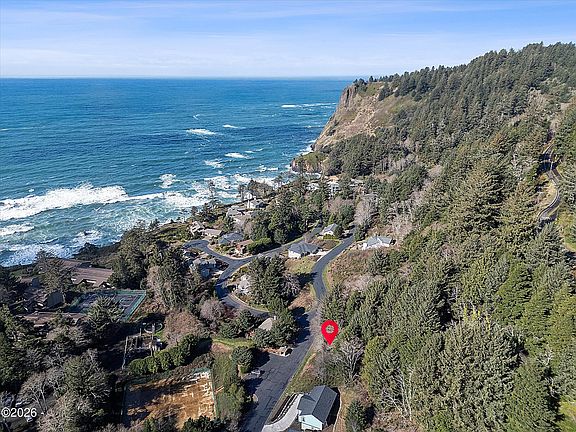 4th image of Tl 3300 Sea Crest Dr