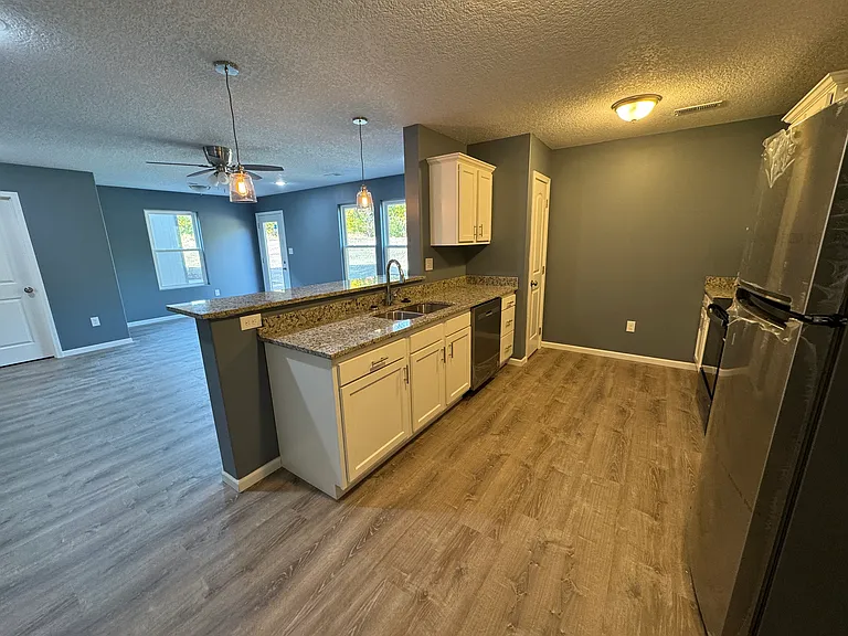 4437 SE Gemstone Ln — Photo 18