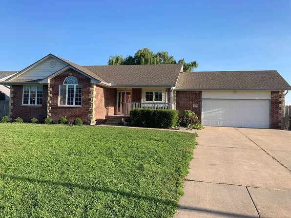 1527 W Raintree Ln, Haysville, KS 67060