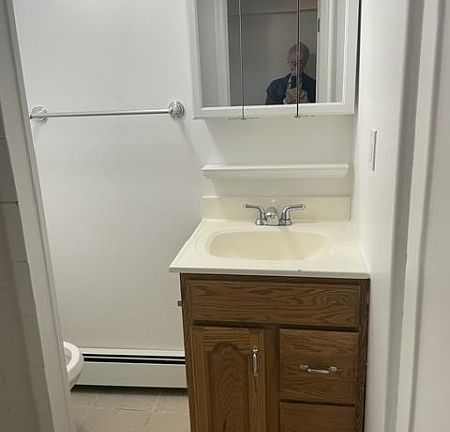 4th image of 5 Mount Vernon Ave APT 1