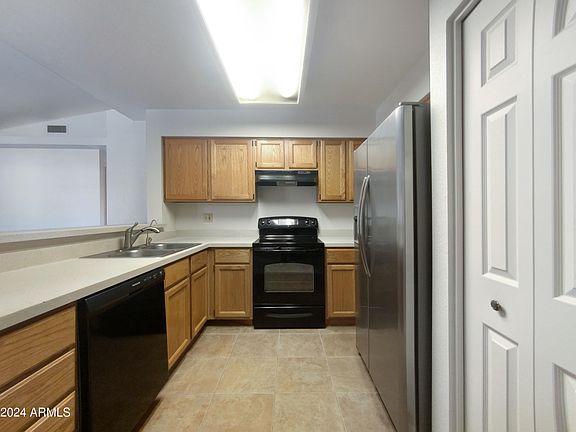 2nd image of 1817 N CENTER Avenue