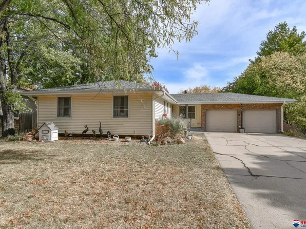 6106 S 25th St, Lincoln, NE 68512