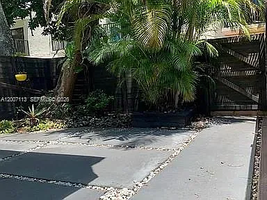 3209 Bird Ave — Photo 9