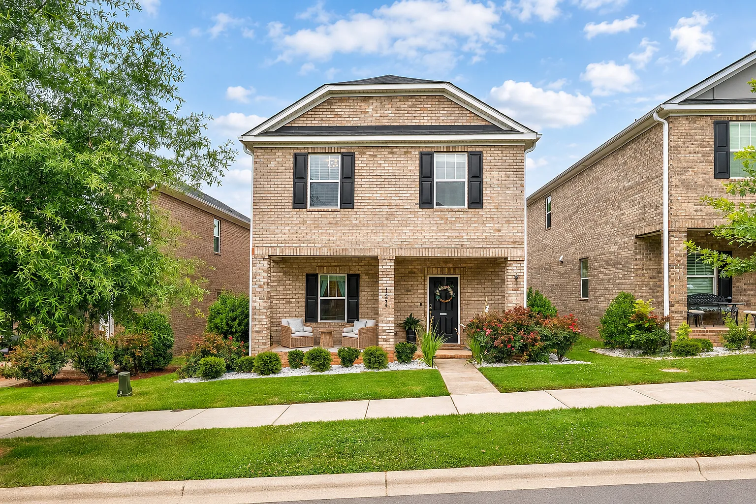 3 bed, 2.5 bath, 1909 sqft, $4,500 — Photo 1
