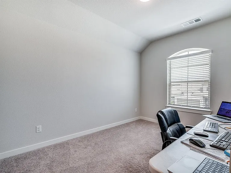 4713 Honeysuckle Ct — Photo 29