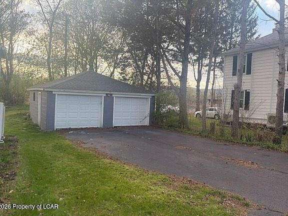 3rd image of 1225 Spring St