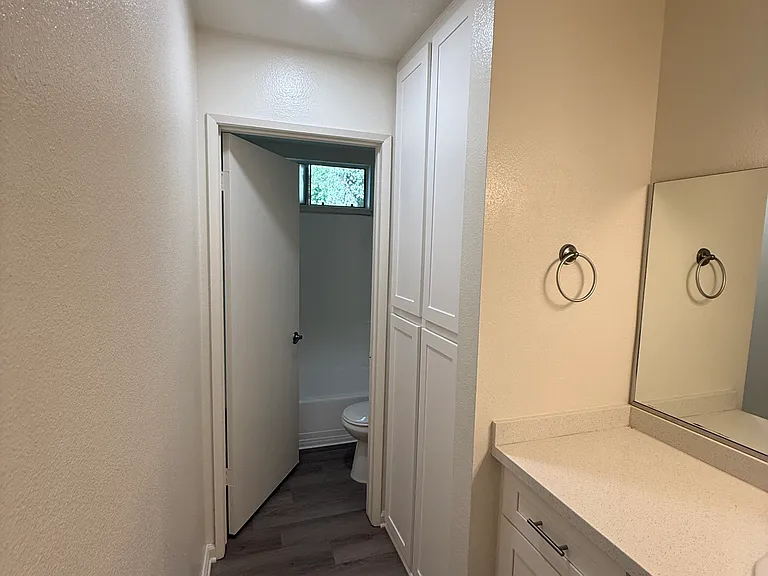 Waters Ct — Photo 11