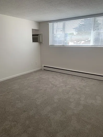 8 Lake St #2-21 — Photo 3