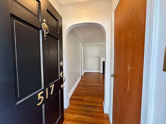 4th image of 517 Singleton Ave