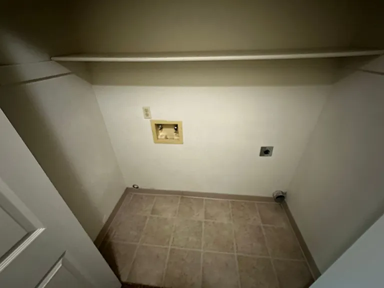 2348 W Pinon Ct — Photo 13