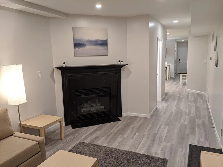 1523 W Fry St #G — Photo 10