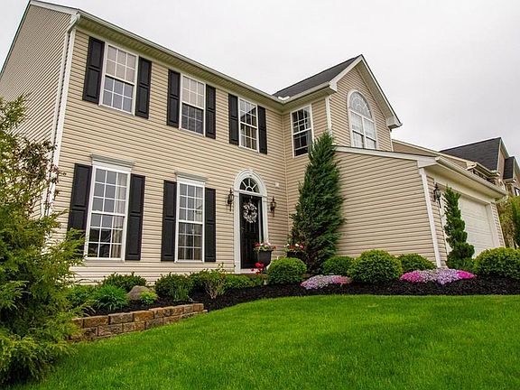 2nd image of 3333 Stillwater Dr