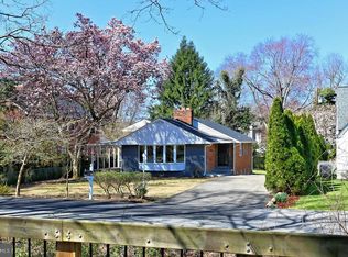 8114 W Boulevard Dr, Alexandria, VA 22308