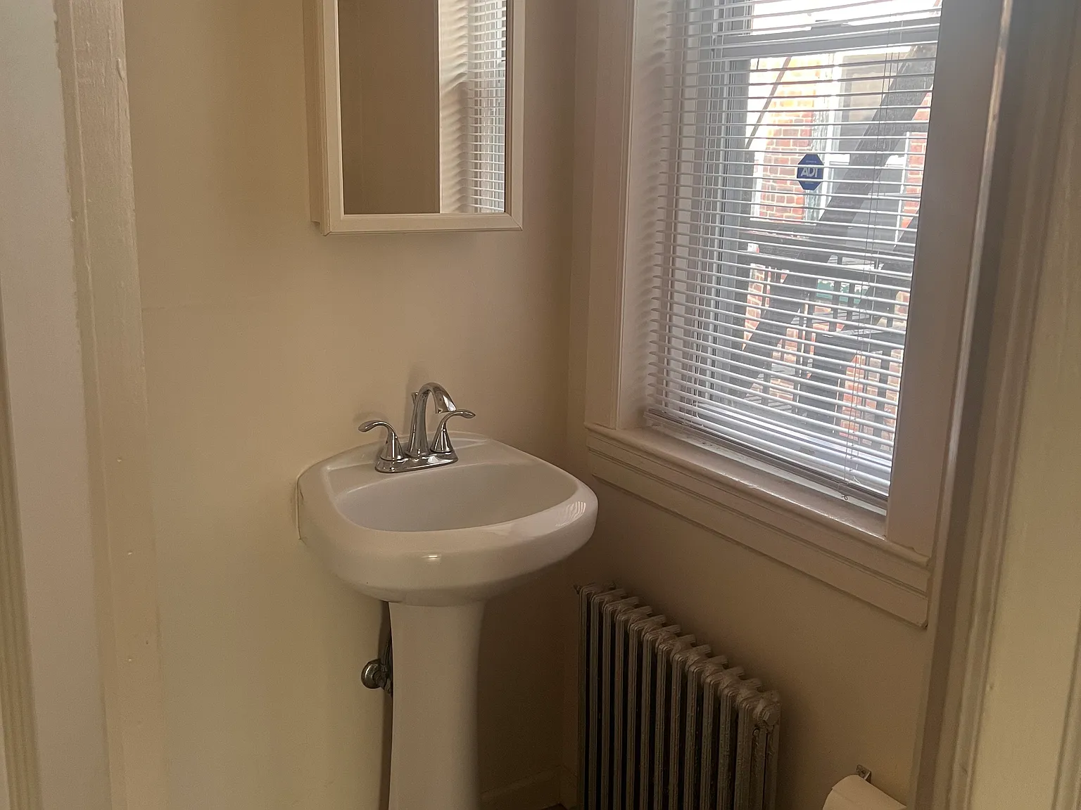 2 bed, 1.5 bath, $1,650 — Photo 4