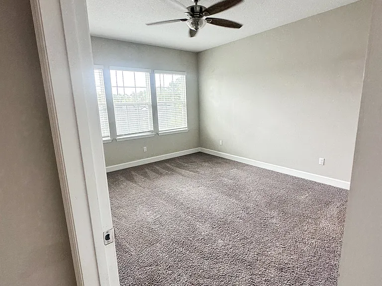 534 Lake Wildmere Cv — Photo 24