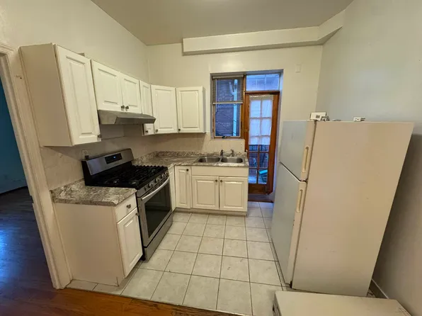 1331 40th Street image 1 of 8