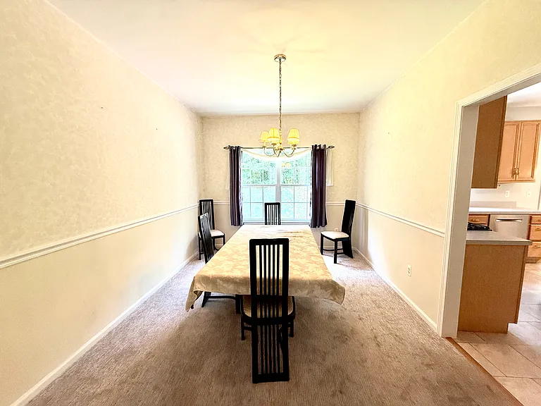 16 Goldfinch Rd — Photo 3