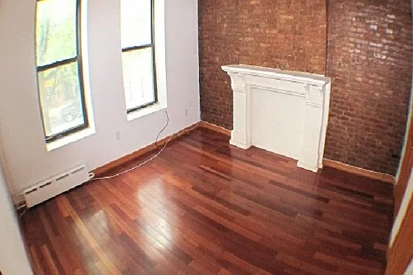 Rented by RES New York | media 16