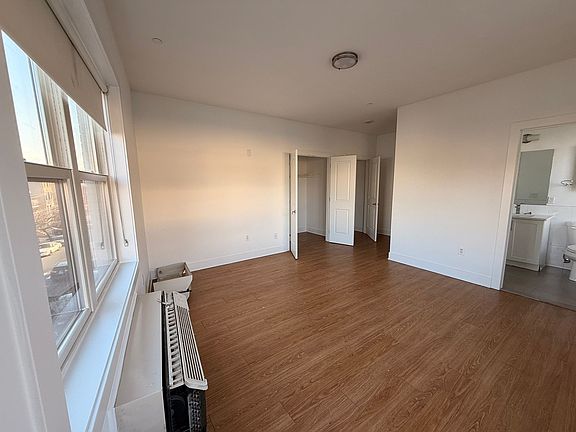 3rd image of 421 Bergen Ave #312E