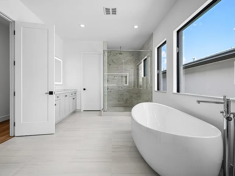 9516 Riverside Park Dr — Photo 45