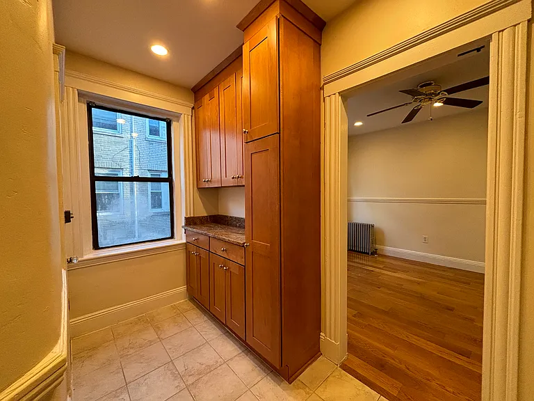240 Kelton St #7 — Photo 2