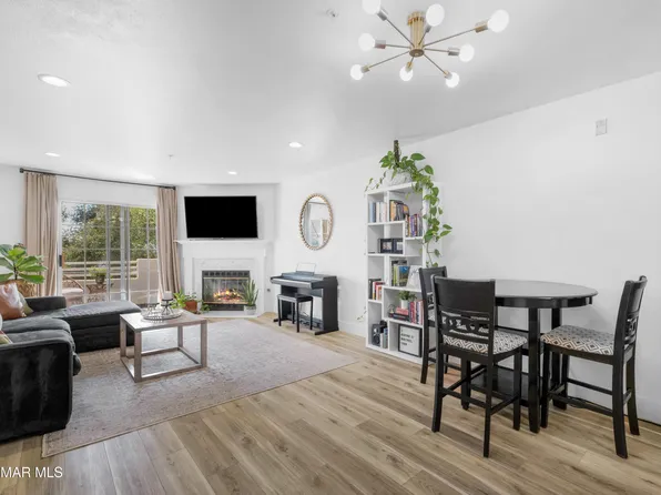 2713 Antonio Dr Unit 210, Camarillo, CA 93010