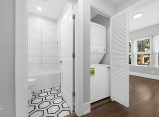 5143 W Cullom Ave #2, Chicago, IL 60641
