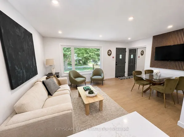 39 Carousel Ave, Hamilton, ON L9A 4L7
