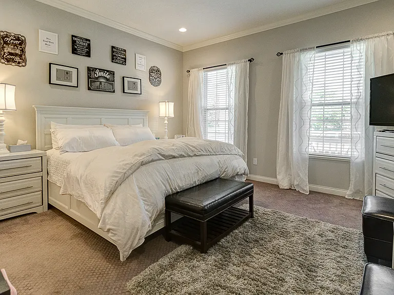 8045 Butterworth Green Dr — Photo 14