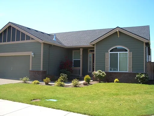 872 Hollow Way photo 1