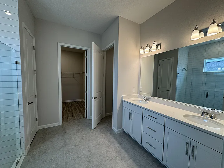 6 Blue Grotto Pl — Photo 31