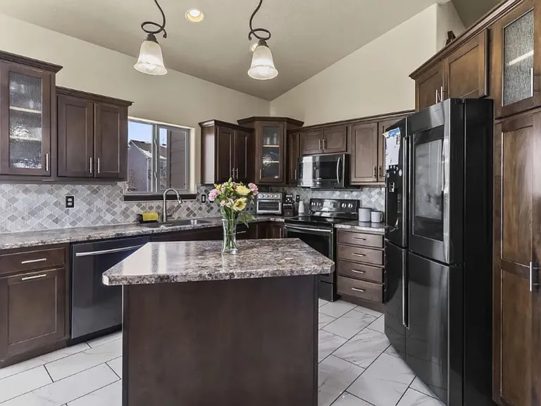 1108 N Mossy Oak Ave — Photo 7