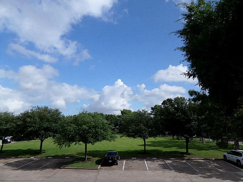 1st image of 3900 Woodchase Dr APT 112