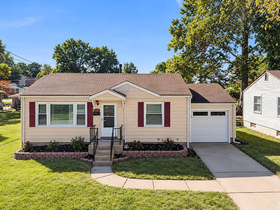 1124 Grenshaw Dr