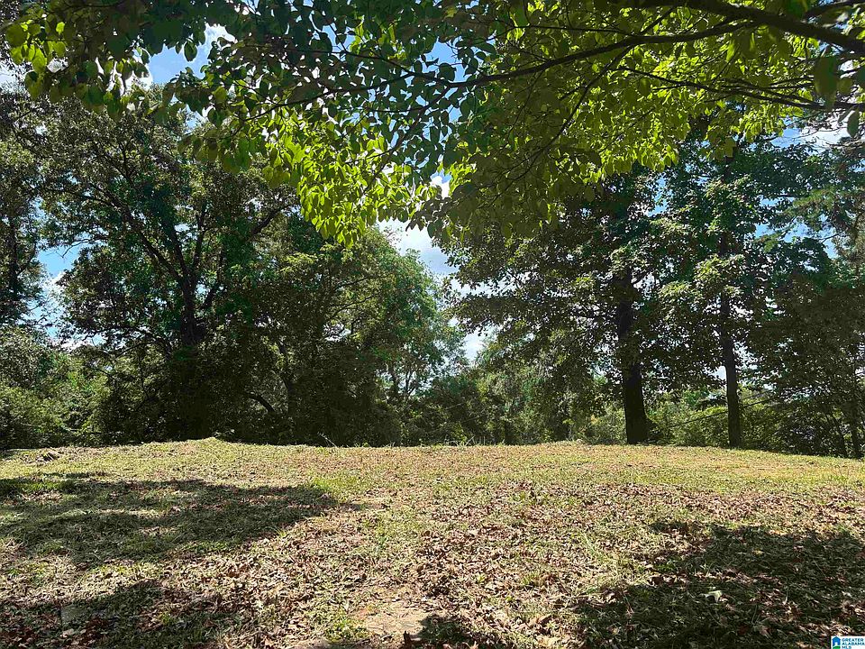 1st image of 224 Iris Dr #0