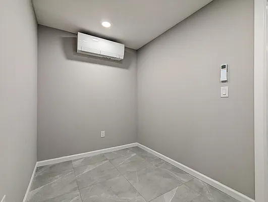 Rented by MySpaceNYC | media 15