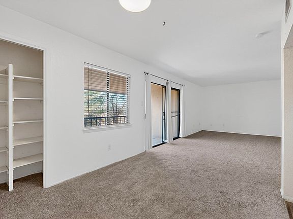 5th image of 911 Country Club Dr SE APT F