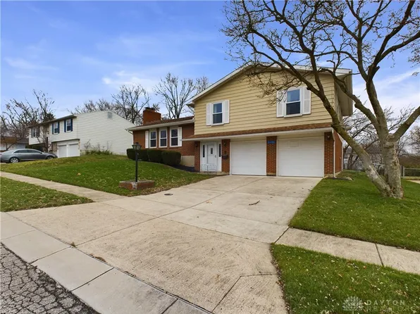 5486 Corkhill Dr, Dayton, OH 45424