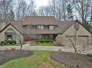 2675 Glenmore Dr, Westlake, OH 44145