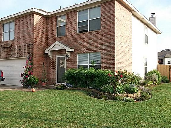 2nd image of 300 Fawn Hill Dr