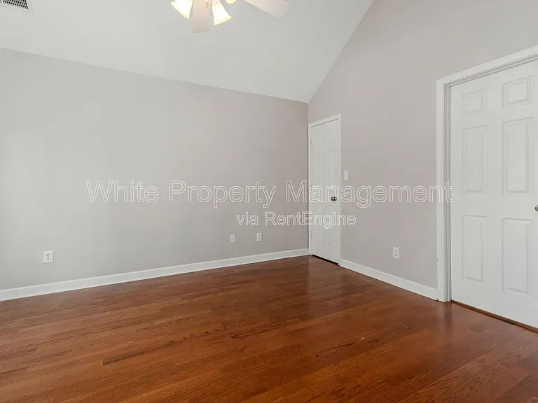 8401 Southgate Commons Dr — Photo 10