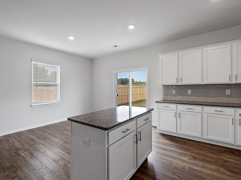 340 Fenwick Dr — Photo 15