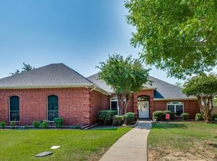1020 Shady Oak Trl, Mansfield, TX 76063