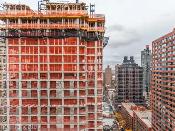 182 East 95th Street image 4 of 11