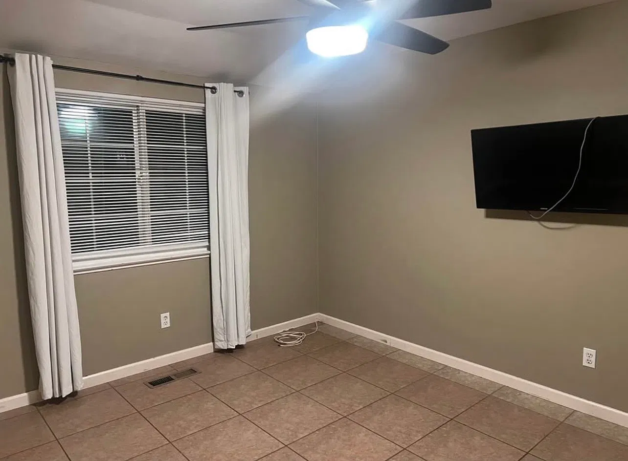 3 bed, 1638 sqft, $950 — Photo 4